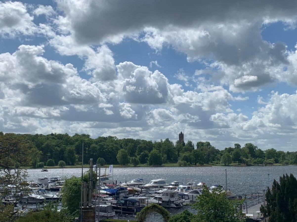 Pension Am Tiefen See Potsdam Esterno foto